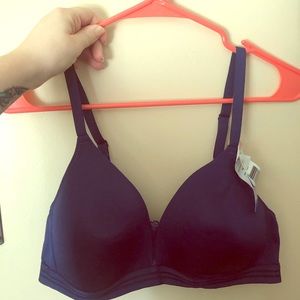 NWT Navy blue Hanes bra size Large
